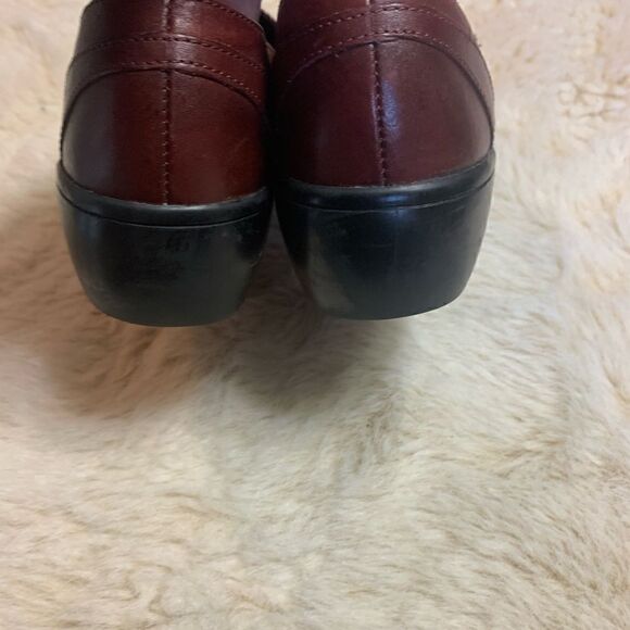 CLARKS WOMEN'S BLACKBERRY MOC size 8.5 - Picture 3 of 7